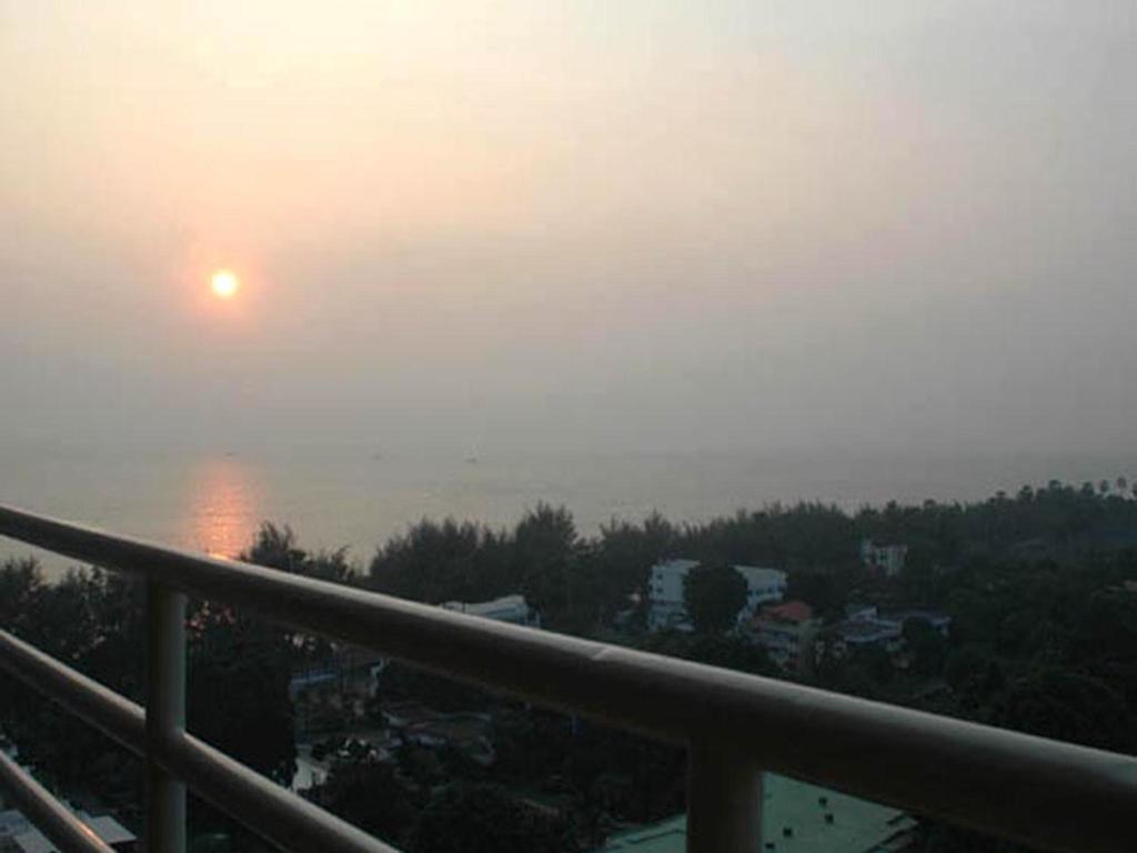 View Talay 5C Apartment Pattaya ภายนอก รูปภาพ